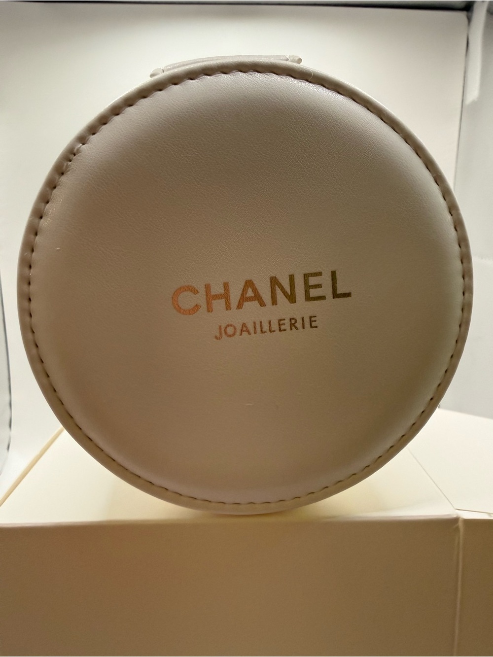 CHANEL Cream Round Joaillerie Travel Jewelry Case with Gold Logo